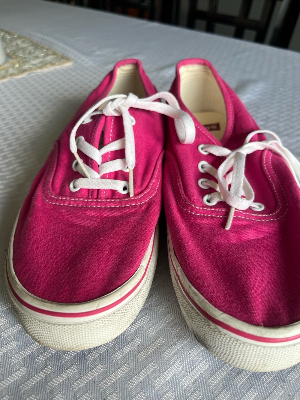 Levi's Women's Fuchsia Canvas Lace-Up Sneakers